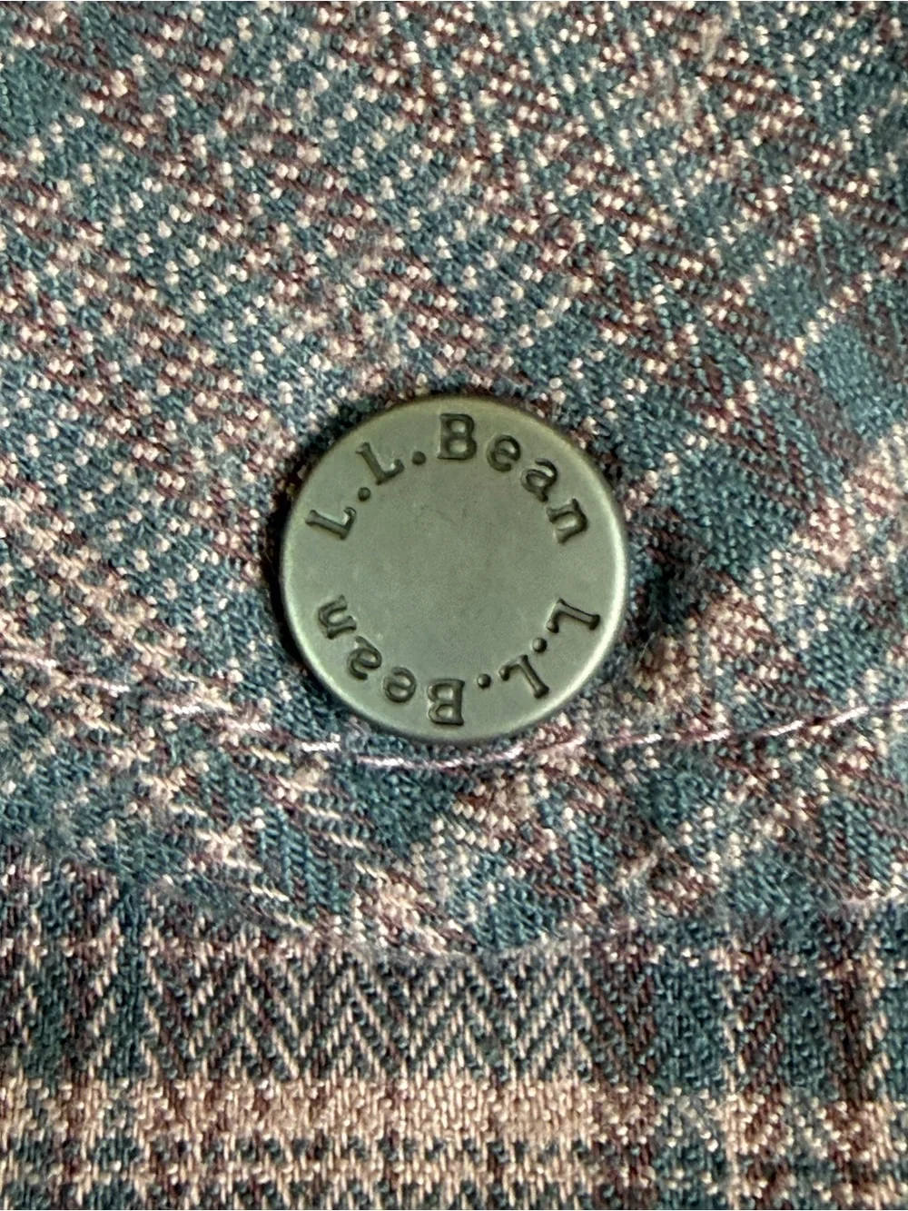 L.L.‎ Bean Men's Plaid Button-Down Shirt in Pink and Gray